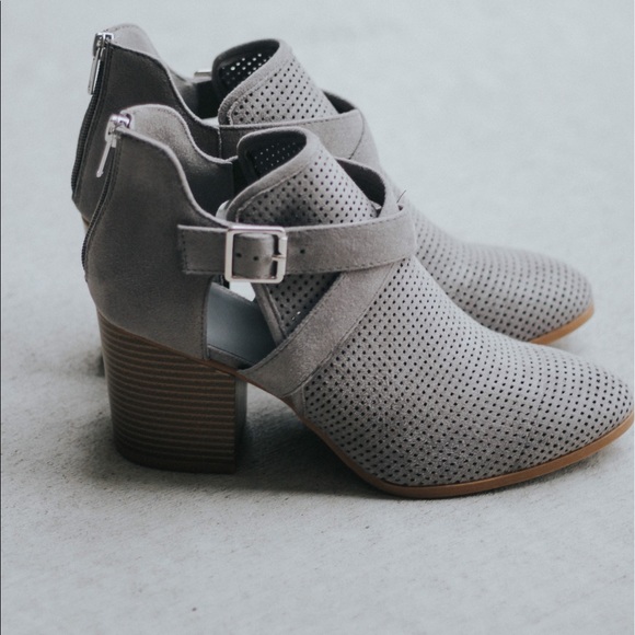 Grey booties - Picture 2 of 7